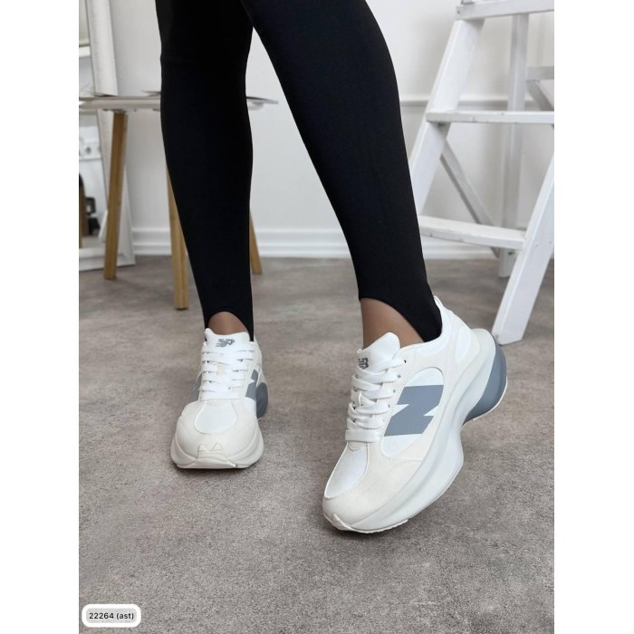 Кросівки жіночі комбіновані натуральна замша/ щкіра молочні на 37,38,39,40р