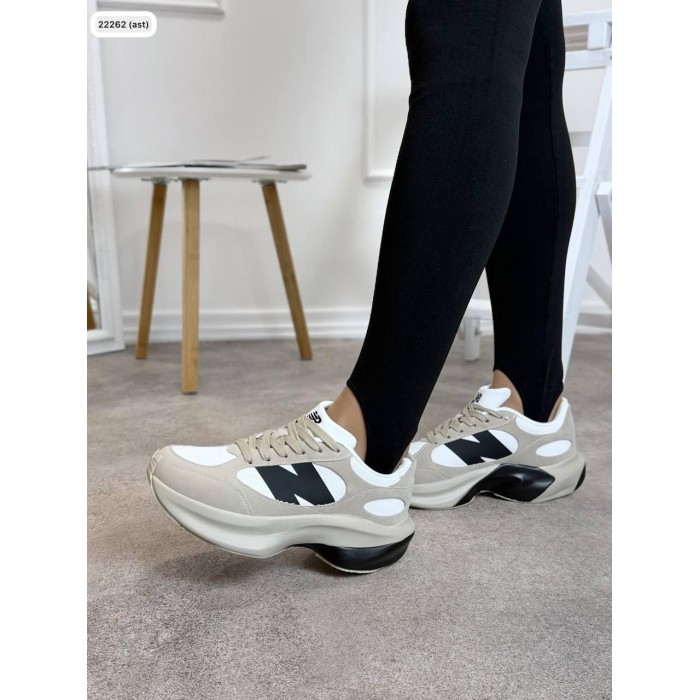 Кросівки жіночі комбіновані натуральна замша/ щкіра бежеві на 37,38,39р