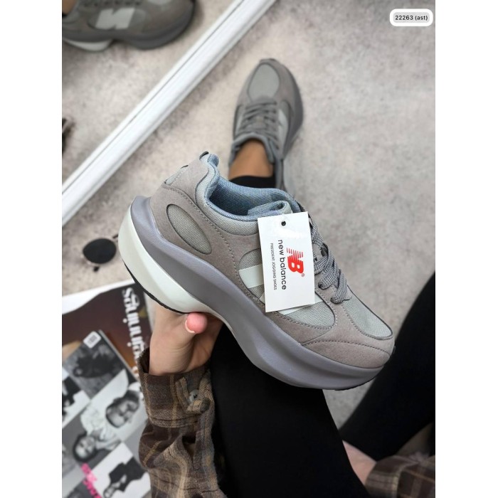 Кросівки жіночі комбіновані натуральна замша/ щкіра сірі-хакі. на 37,38,39,40р