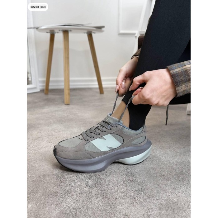 Кросівки жіночі комбіновані натуральна замша/ щкіра сірі-хакі. на 37,38,39,40р