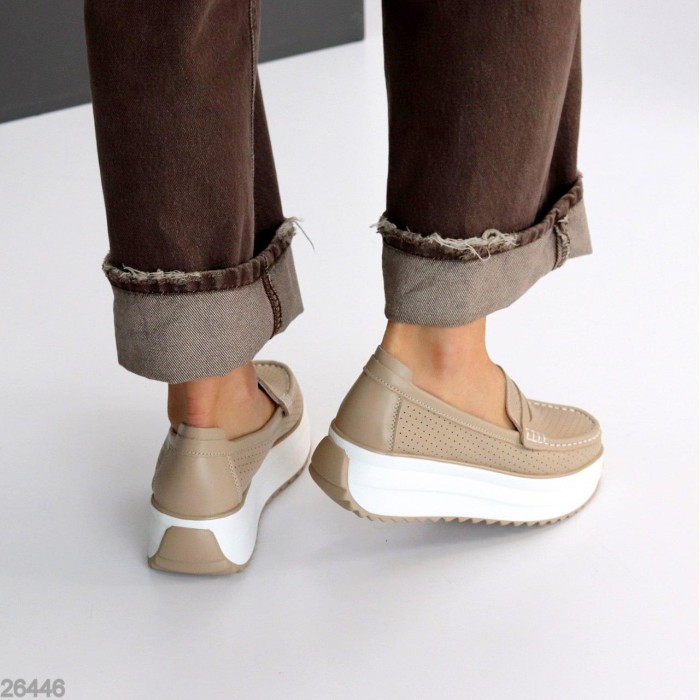 Лофери жіночі натуральна шкіра колір-беж 36,39,40,41р