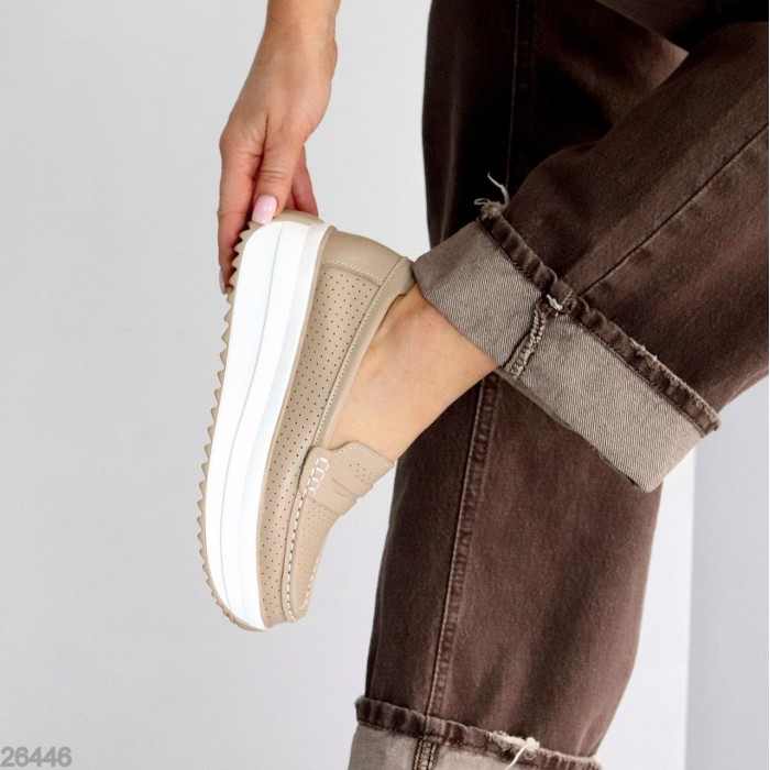 Лофери жіночі натуральна шкіра колір-беж 36,39,40,41р