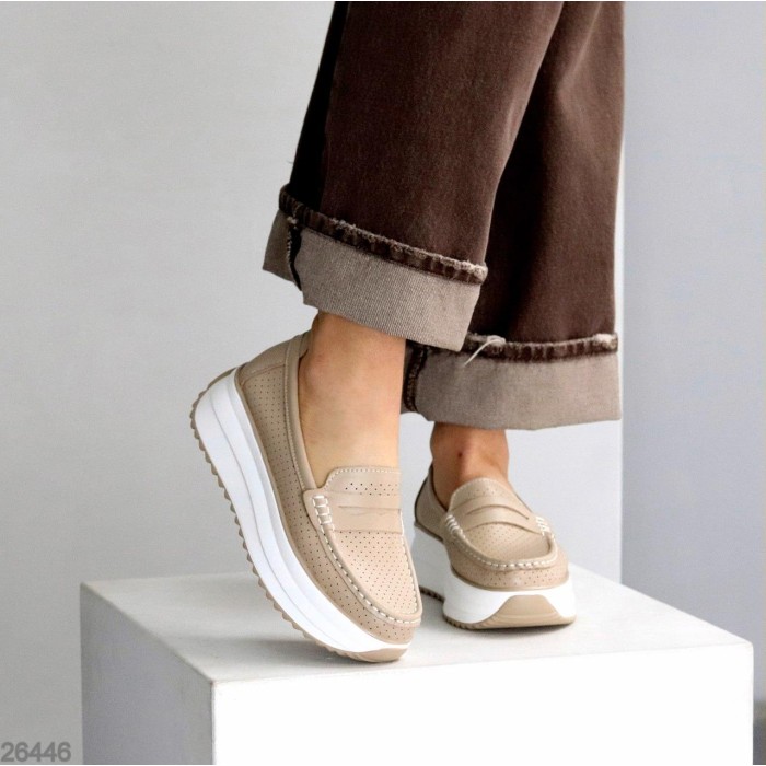 Лофери жіночі натуральна шкіра колір-беж 36,39,40,41р