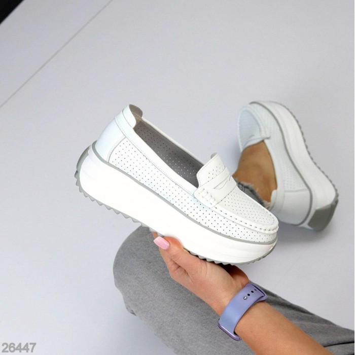 Лофери жіночі натуральна шкіра білі 36,38,39,40,41р