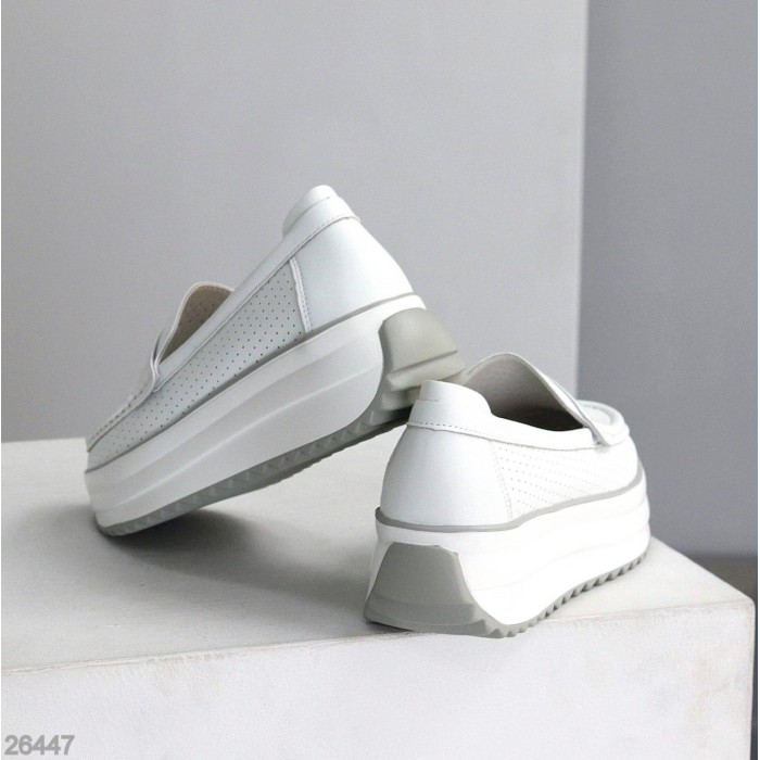 Лофери жіночі натуральна шкіра білі 36,38,39,40,41р