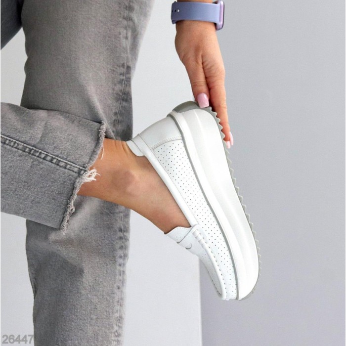 Лофери жіночі натуральна шкіра білі 36,38,39,40,41р