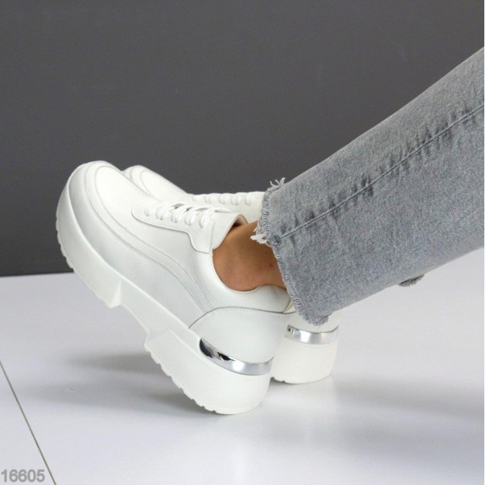 Кросівки жіночі натуральна шкіра білі 38,39,41р