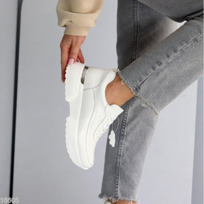 Кросівки жіночі натуральна шкіра білі 38,39,41р