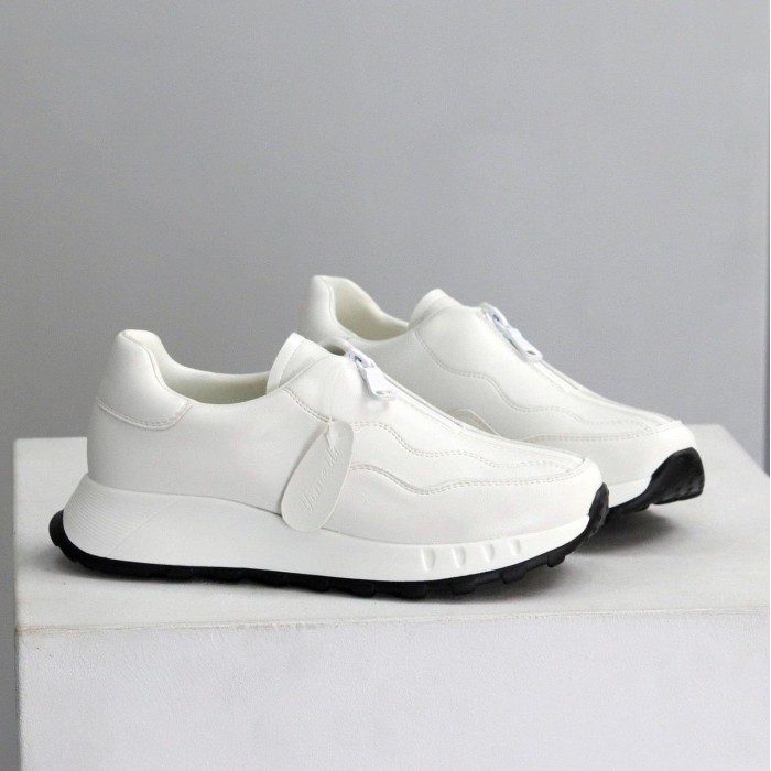 Кросівки жіночі натуральна шкіра білі 38,40,41р