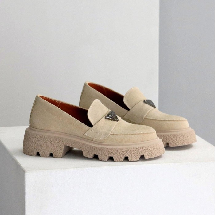 Лофери жіночі натуральна замша беж 37,38,40р