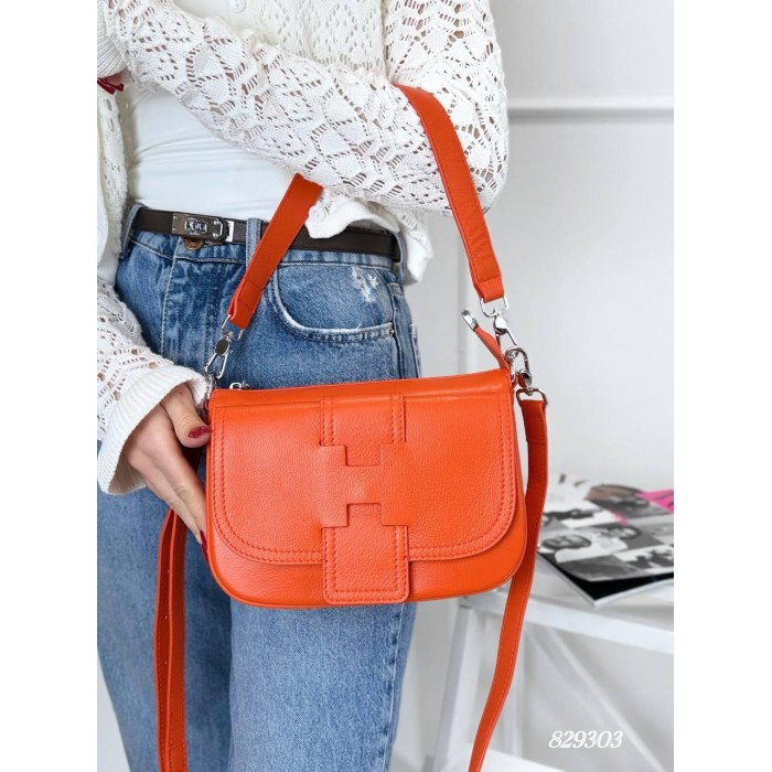 Сумка жіноча 3 відділення натуральна шкіра колір: Чорний, Малиновий, Бежевий, Жовтогарячий Жовтогарячий