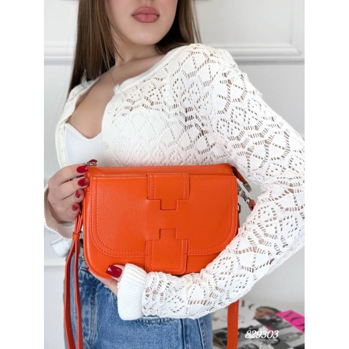 Сумка жіноча 3 відділення натуральна шкіра колір: Чорний, Малиновий, Бежевий, Жовтогарячий Жовтогарячий