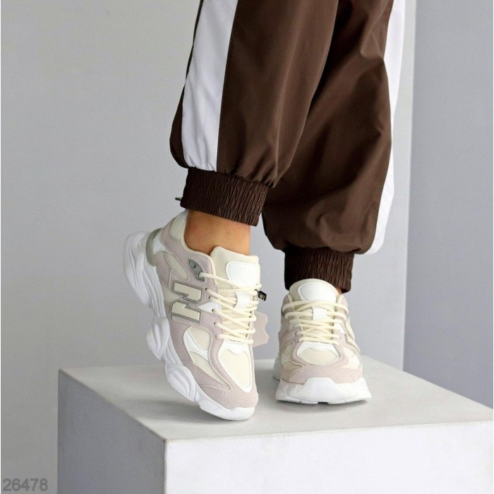 Кросівки жіночі натуральна замша колір беж на 35.5,37,39р