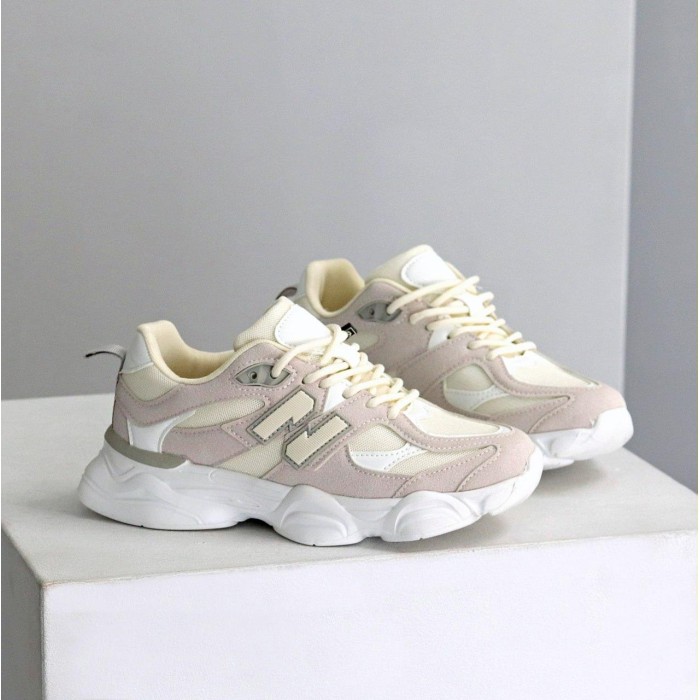 Кросівки жіночі натуральна замша колір беж на 35.5,37,39р