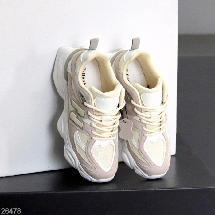 Кросівки жіночі натуральна замша колір беж на 35.5,37,39р