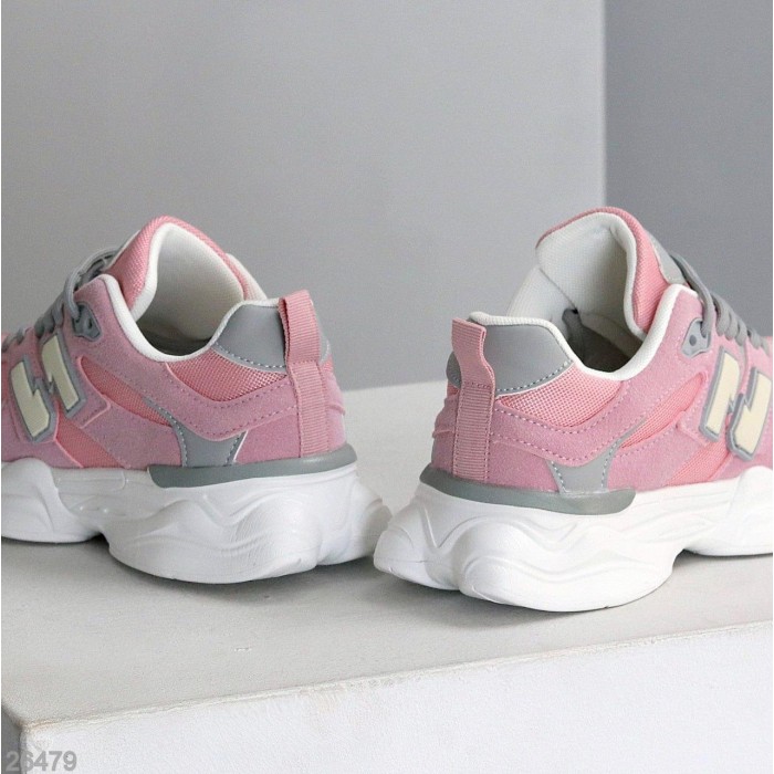 Кросівки жіночі натуральна замша колір-рожевий на 35.5,36,39,41р