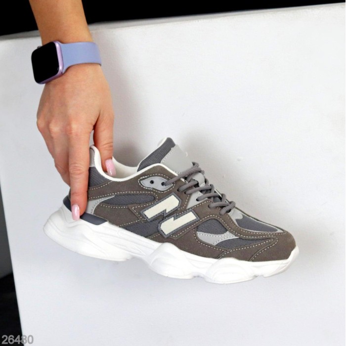 Кросівки жіночі натуральна замша сірі на 35.5,36,39р