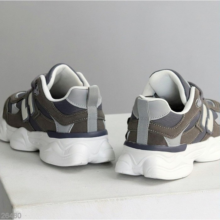 Кросівки жіночі натуральна замша сірі на 35.5,36,39р