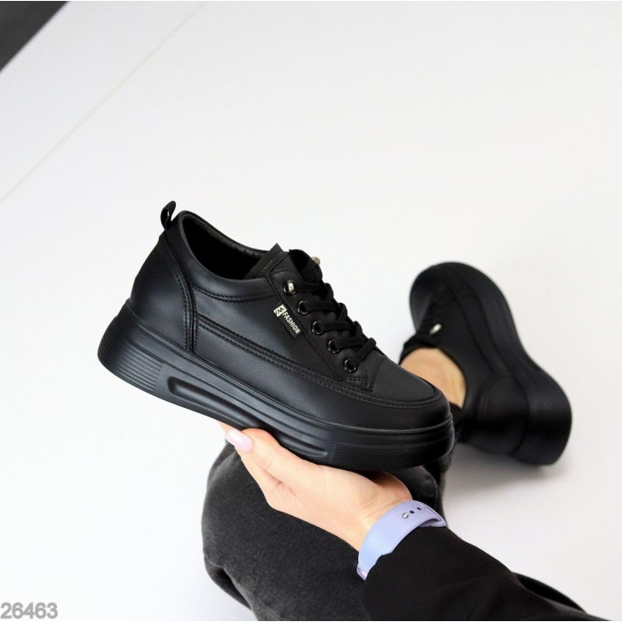 Кроссовки женские натуральная кожа черные на 35.5,36,37,39р.