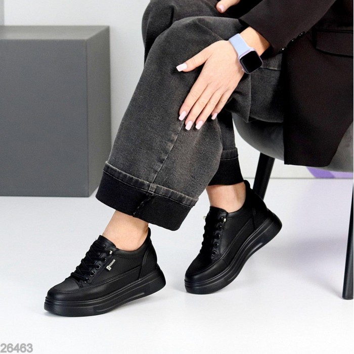 Кроссовки женские натуральная кожа черные на 35.5,36,37,39р.