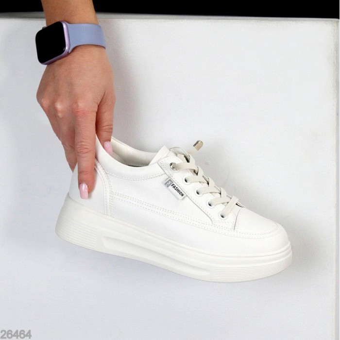 Кроссовки женские натуральная-кожа цвет-белый на 35.5,36,37,38,39р.