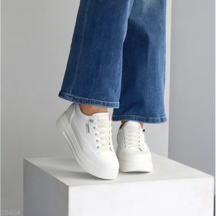 Кроссовки женские натуральная-кожа цвет-белый на 35.5,36,37,38,39р.