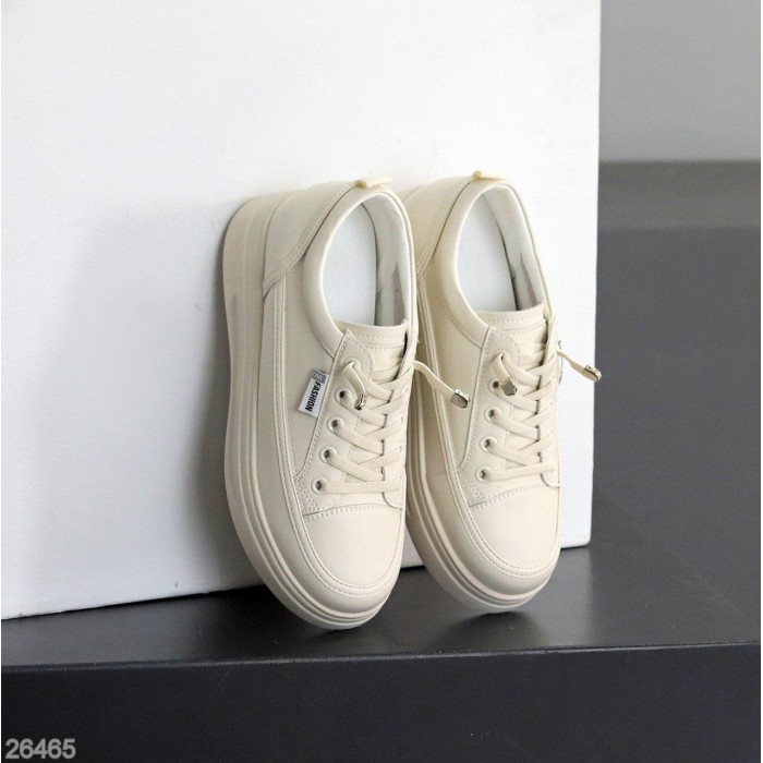 Кросівки жіночі натуральна шкіра колір беж на 35,35.5,36,37,38,39р