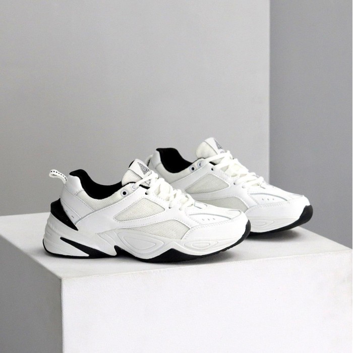 Кросівки жіночі натуральна шкіра білі 36,37,39.40р