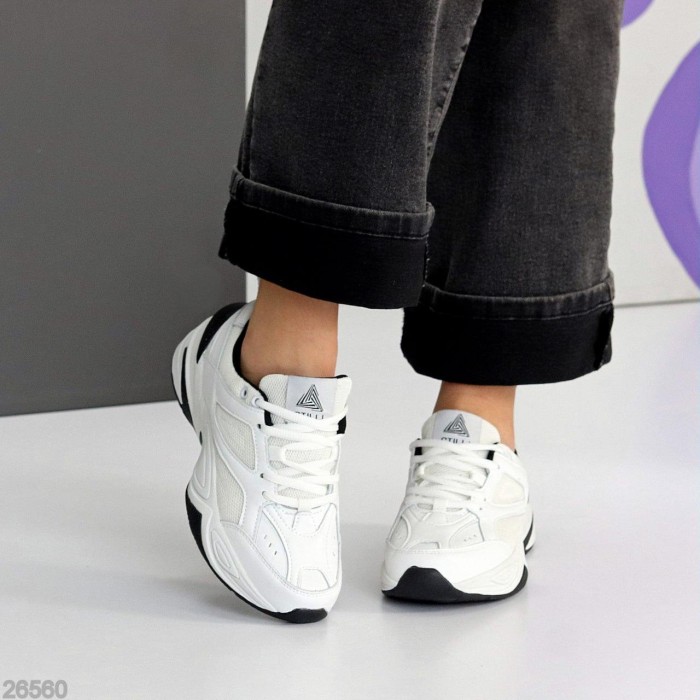 Кросівки жіночі натуральна шкіра білі 36,37,39.40р