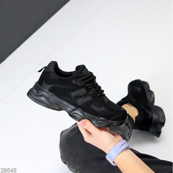 Кросівки жіночі натуральна замша чорні на 35.5,36,37,39,41р