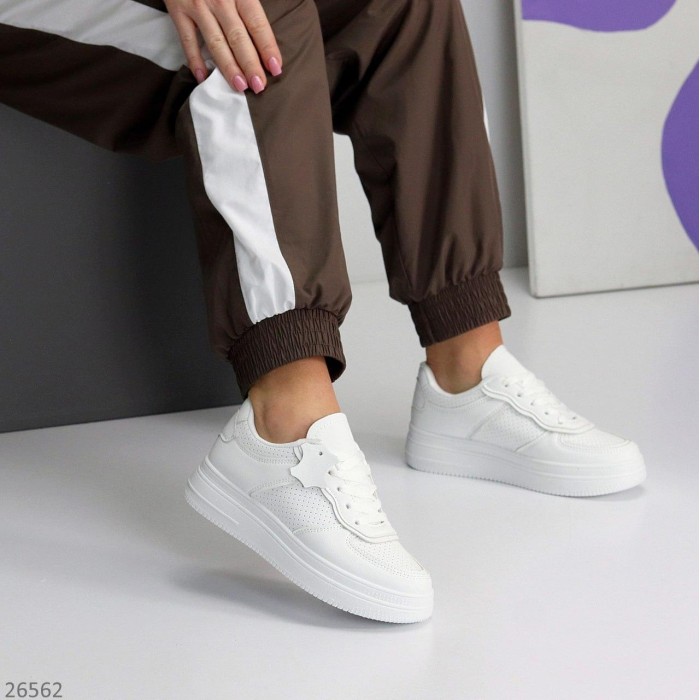 Кросівки жіночі натуральна шкіра білі на 35.5,36,37,38,39р.