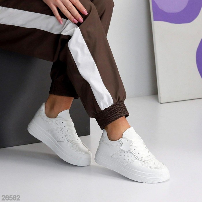 Кросівки жіночі натуральна шкіра білі на 35.5,36,37,38,39р.