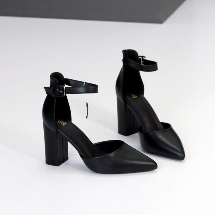 Туфлі жіночі натуральна кожа чорні 35,36,39,40р