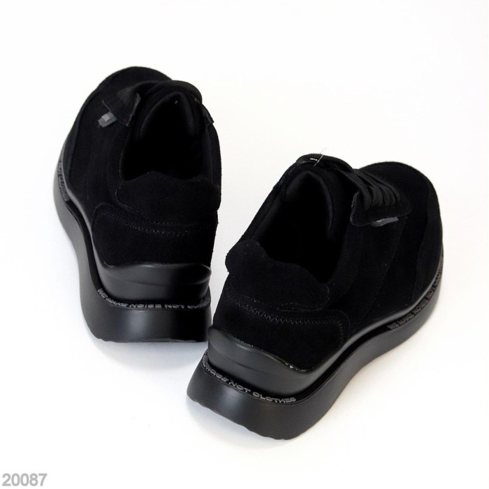 Кросівки жіночі натуральна замша чорні 36,37,38,39,41р