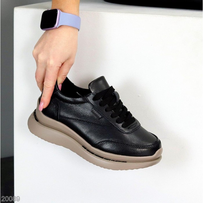 Кросівки жіночі натуральна шкіра чорні 36,39р