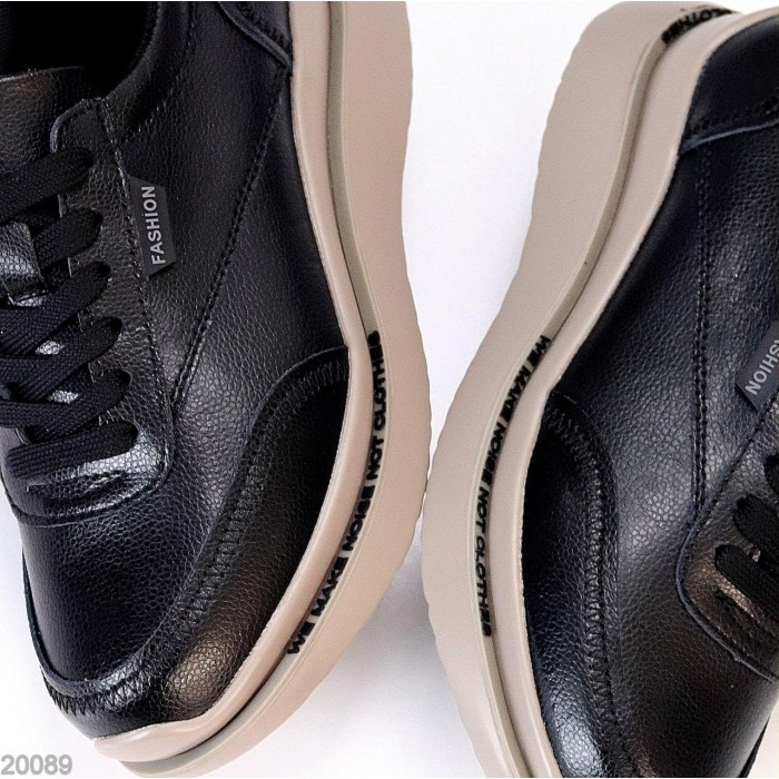 Кросівки жіночі натуральна шкіра чорні 36,39р