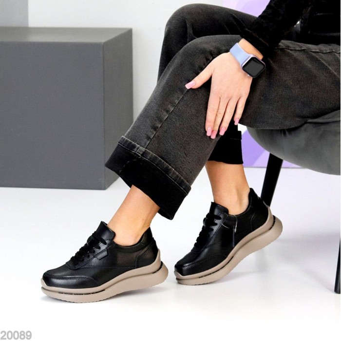 Кросівки жіночі натуральна шкіра чорні 36,39р