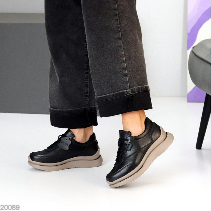 Кросівки жіночі натуральна шкіра чорні 36,39р