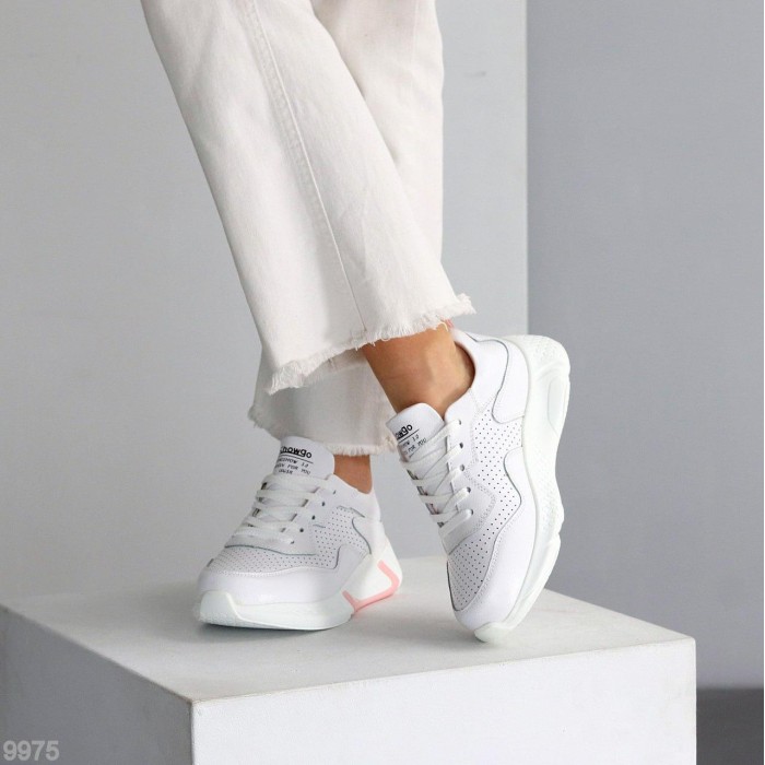 Кросівки жіночі натуральна шкіра білі на 35,36,37,38,39,40р.