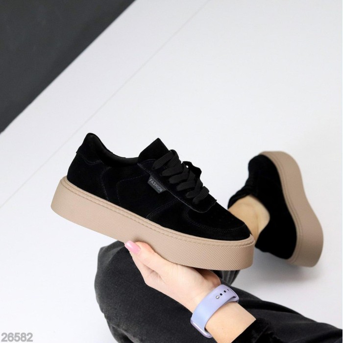 Кеди жіночі натуральна замша чорні 36,38,39,40,41р