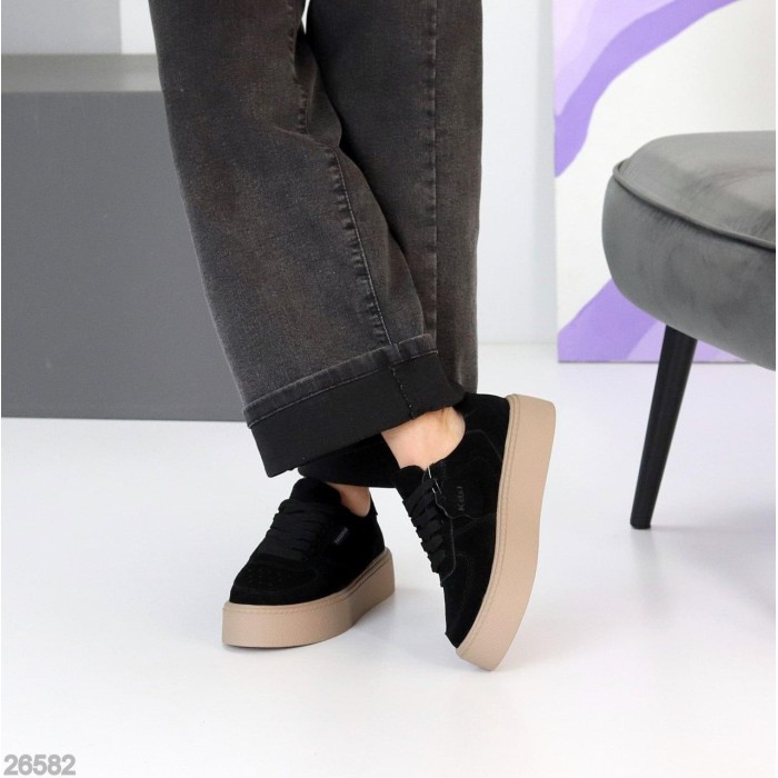 Кеди жіночі натуральна замша чорні 36,38,39,40,41р