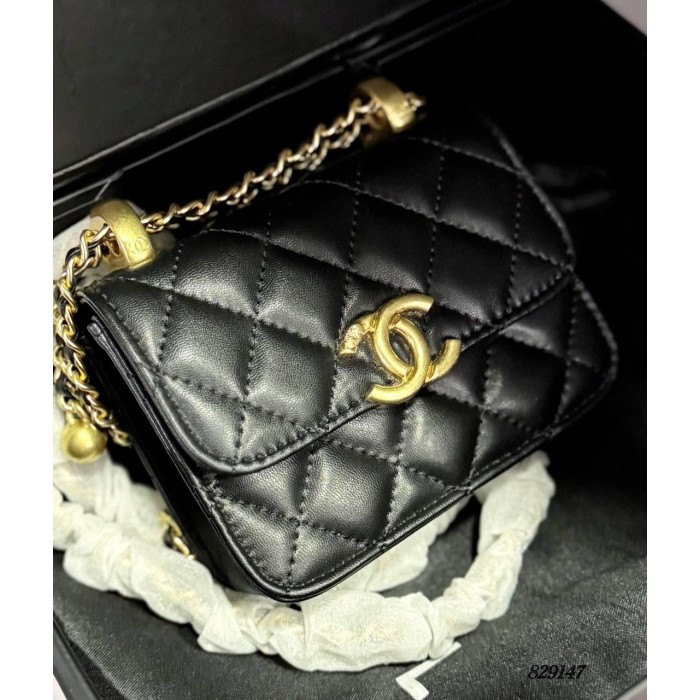 Сумка жіноча полу кругла натуральна шкіра Чорна