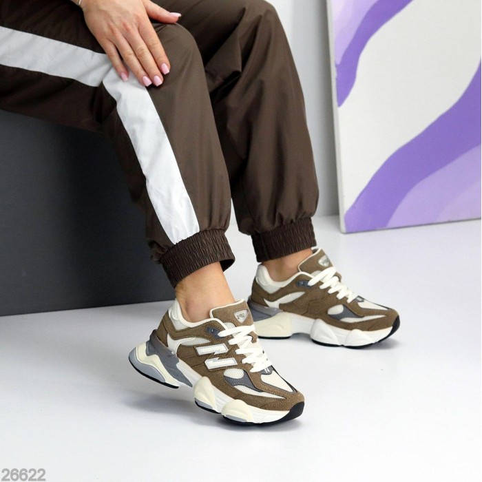 КросІвки жіночі еко-шкіра/еко-замша колір-беж на 35.5,36,37,39р.