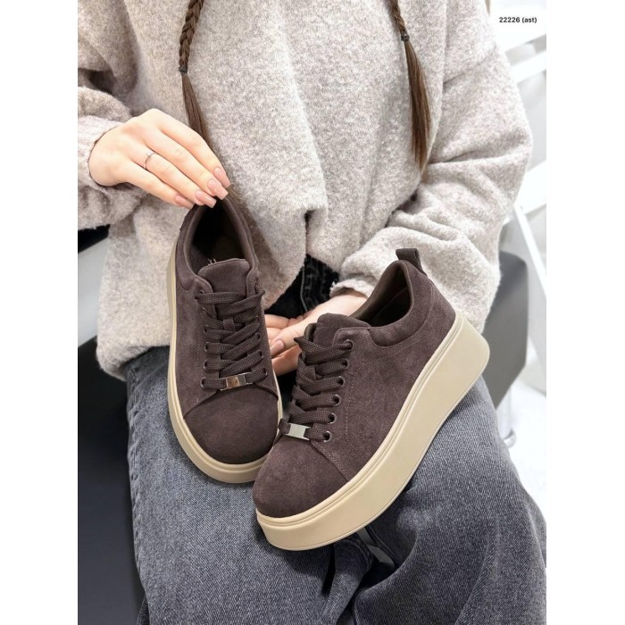 Кросівки жіночі натуральна замша колір: шоколад 36,38,39р