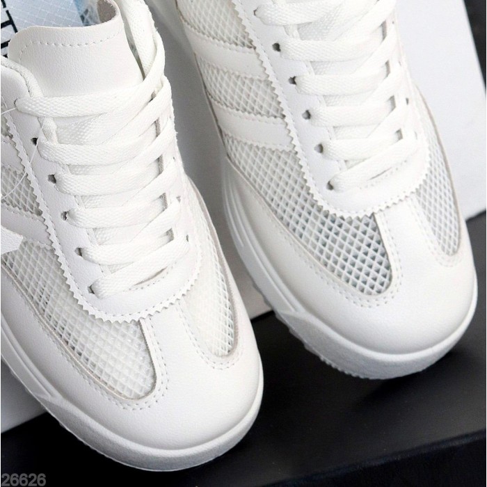 Кеди жіночі натуральна шкіра білі на 35.5,36,37,39,40,41р